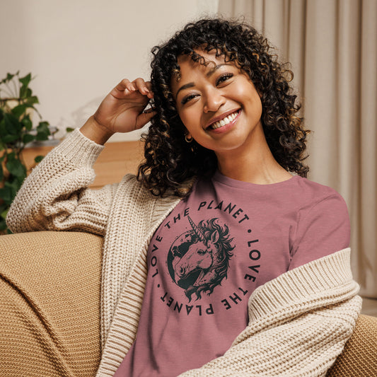 Love the Planet Magic Earth Graphic - Women's Relaxed T-Shirt